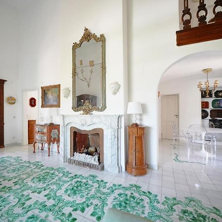 Charming Villa Capri Bagian luar foto