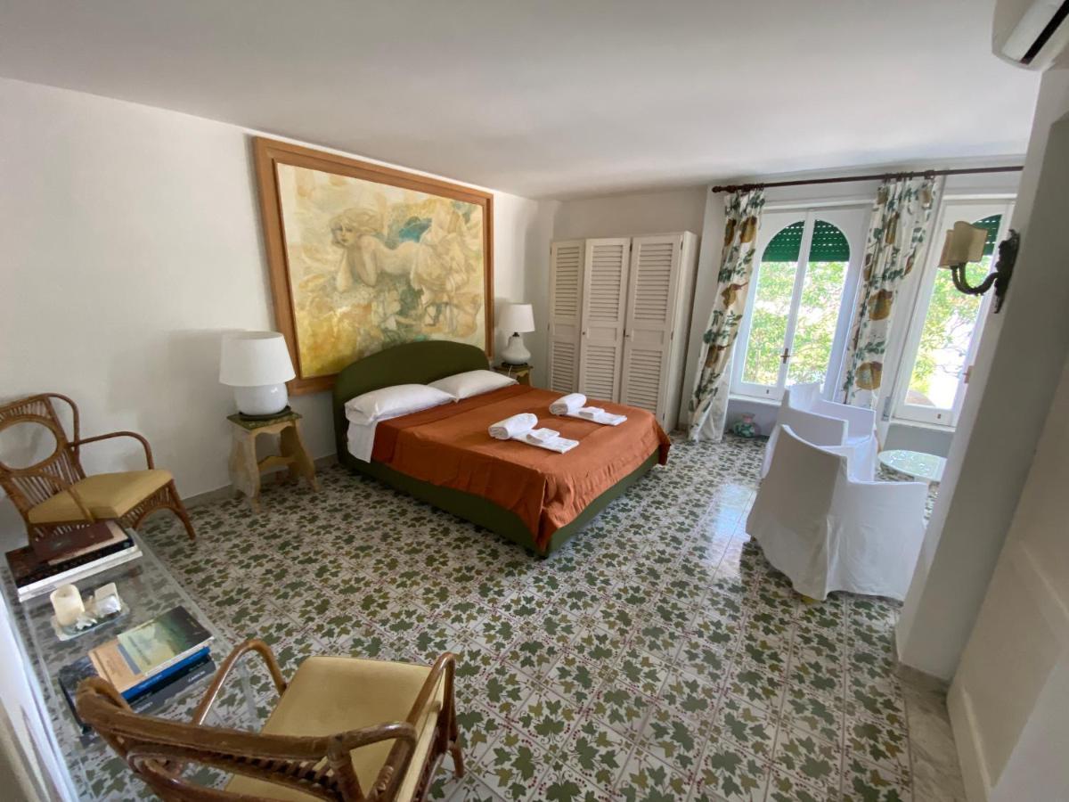 Charming Villa Capri Bagian luar foto