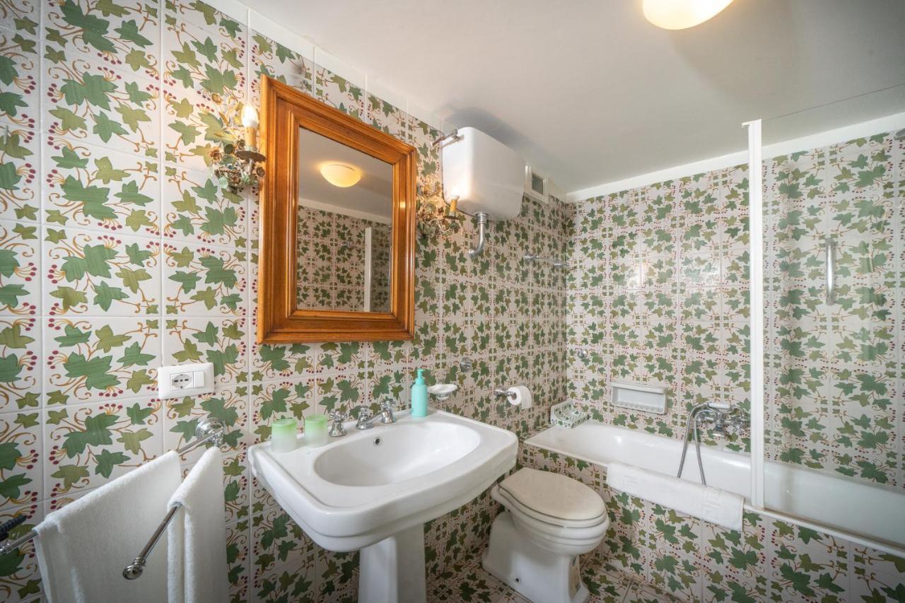Charming Villa Capri Bagian luar foto