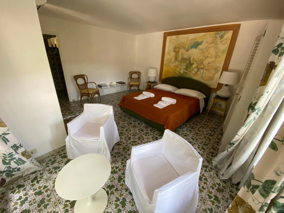 Charming Villa Capri Bagian luar foto