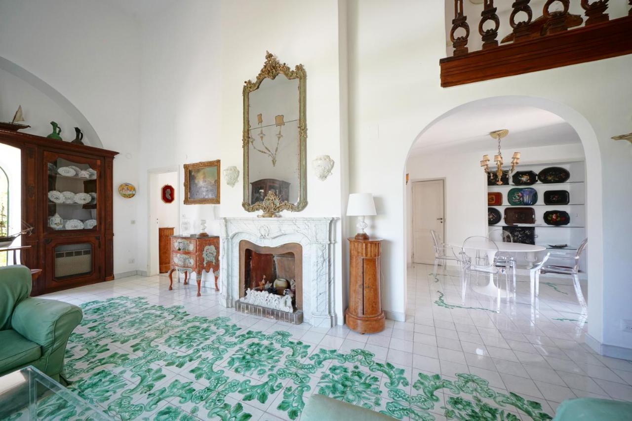 Charming Villa Capri Bagian luar foto