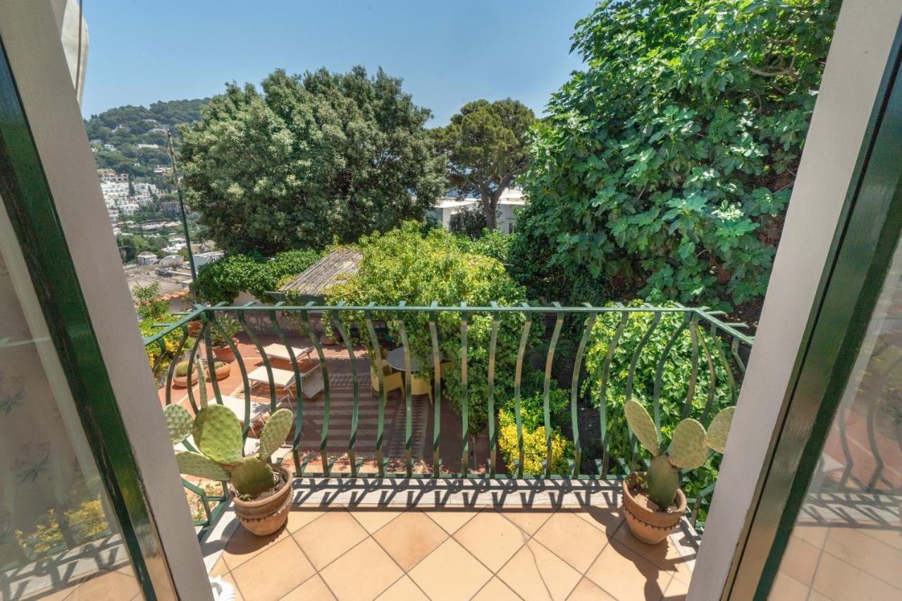 Charming Villa Capri Bagian luar foto