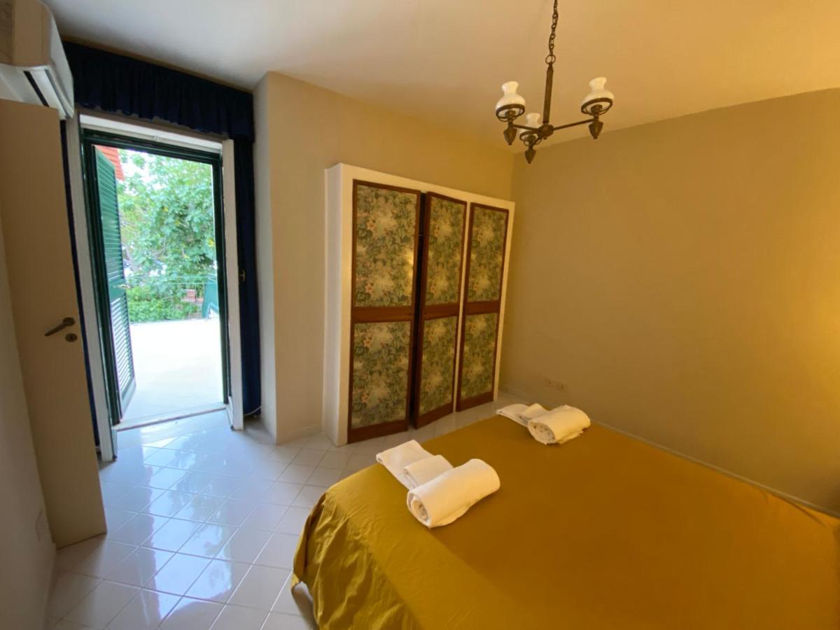 Charming Villa Capri Bagian luar foto