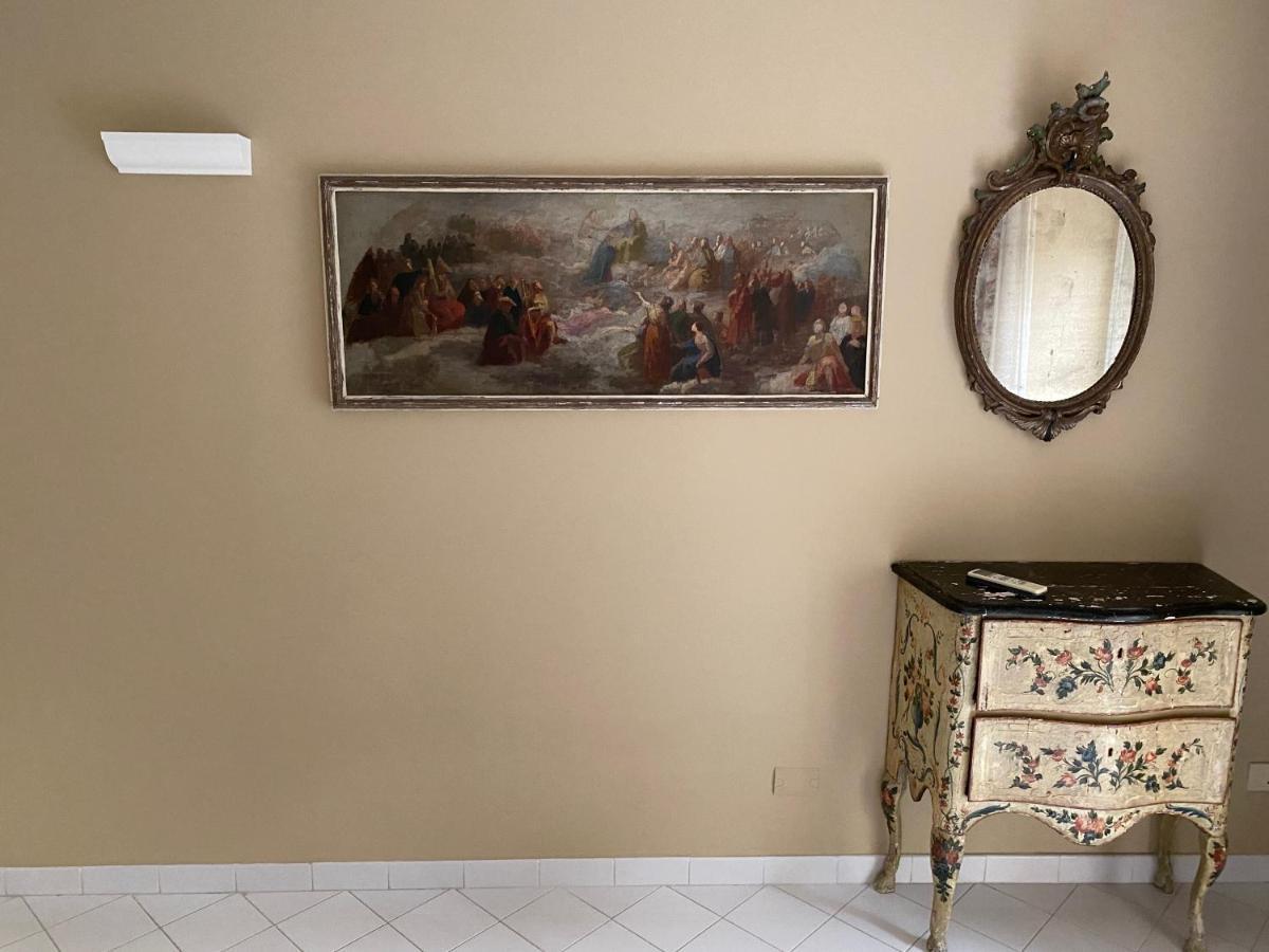 Charming Villa Capri Bagian luar foto